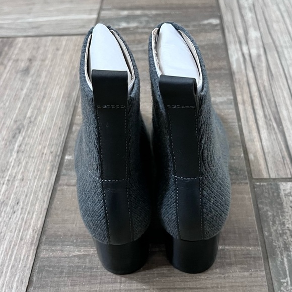 Everlane Dark Grey Ribbed The Wool Glove Knit size 9 - Picture 5 of 10